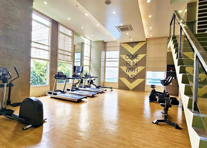 Stylish And Spacious Unit In Makati With Fast Wi-fi * 마닐라