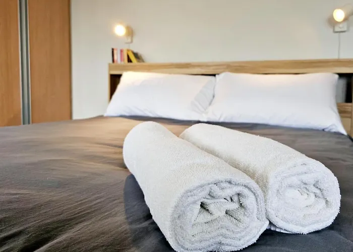 Stylish And Spacious Unit In Makati With Fast Wi-fi 아파트 마닐라