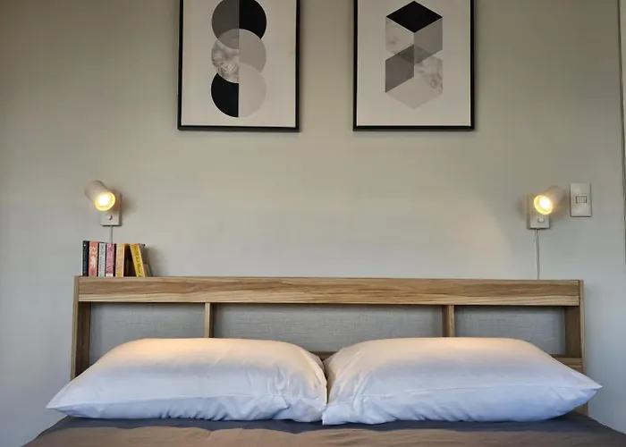 아파트 Stylish And Spacious Unit In Makati With Fast Wi-fi 마닐라